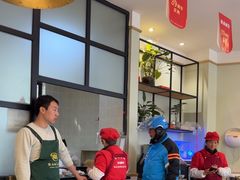 -镇南锅盖面馆(解放路店)