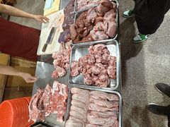 -标记美食新鲜猪杂(兴南大道店)