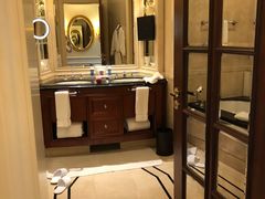 -广州富力丽思卡尔顿酒店