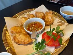 -大头虾越式风味餐厅(光明广场店)