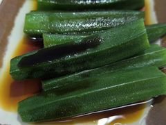 -猪三哥肥肠鸡川菜小炒
