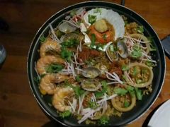 -东口码头·烧鸽子·鱼头泡饼·地方菜(金鹰悦城店)