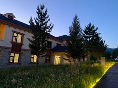 -喀纳斯鸿福生态度假酒店