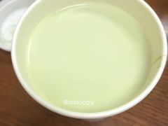 燕麦抹茶拿铁饮品-星巴克臻选(上海中环广场2F店)