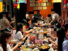 -威记烧嘢·南宁烧烤·超级生牛(绿地店)