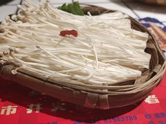 -喜悦小串丹东小黄牛海鲜烧烤大排档(民主广场店)