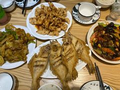 炸偏口鱼-方城小吃店