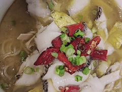酸菜小鱼-渝是乎酸菜鱼(龙旗购物中心店)