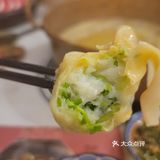 同埋係空氣中夾雜住不同味道既火煱配料。佢呢度醬介係