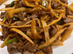 酸笋牛肉-牛八宝桂林米粉(八里庄店)