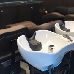 -CD Hair salon