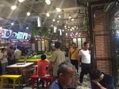 等位区-钢管厂歆瑞源油卤串串香(春熙路太古里店)