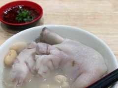 -雷祖芳老妈蹄花店