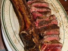 -MONICH牛排融合餐厅(和义大道购物中心店)