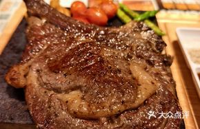 Stone Plate Angus Grain-Fed Beef Steak