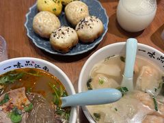 鲜香鱼籽虾肉小馄饨-鑫震源·苏式大虾生煎(山塘街店)