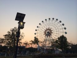 摩天轮-云湖游乐园