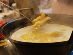 -鲜入围煮花胶鸡海鲜火锅