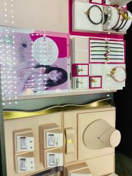 -六福珠寶(银泰百货大红门店)