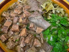 -花溪牛肉粉(八鸽岩店)