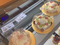 -花花卷卷·鲜食蛋糕(静安久光百货店)