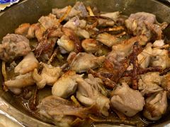 五指毛铜盘焗泉水鸡-围龙屋客家食府(福田店)