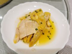 特色葱油鸡-东方明珠老上海8号餐厅