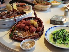 -八府香鸭·啫啫煲(华山路店)