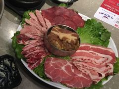 -哈哈碳都·牛肋条无限自助烤肉(台江万达店)