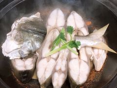 水油盐焗金鲳鱼-海铺·渔家虾水饺(皇姑店)