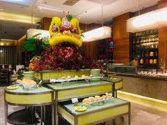 -华邑酒店·鲜艳全日自助餐厅