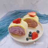 浓稠酸奶一盒 蜂蜜 黄油