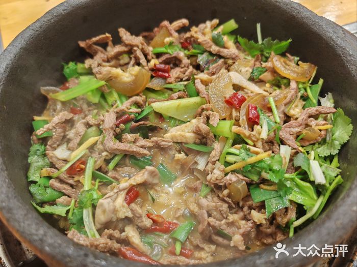 榕江牛瘪牛肉火锅图片
