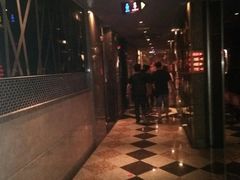 -好乐迪(张扬路八佰伴店)