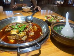 -大众跷脚牛肉馆·非遗传承单位(峨眉山店)