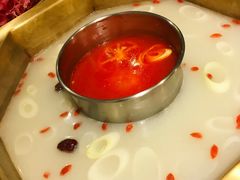 番茄鸳鸯锅-蜀九香(老佛爷店)