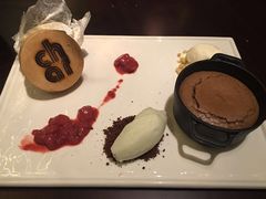 -恰餐厅及酒吧 CHAR Bar & Grill (北京丽都皇冠假日店)