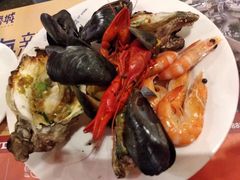 -领鲜活海鲜榴莲自助火锅(东门店)