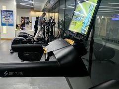 -超鹿运动(五四北泰禾广场店)