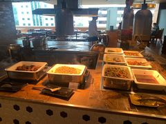 自助取餐区-广州中心皇冠假日酒店-环市食坊·海鲜自助餐厅