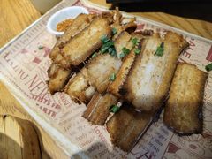 -头上红煨盐鸡·非遗院子餐厅