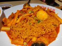 拉面炒年糕-韩香福脊骨汤锅(上杭路店)