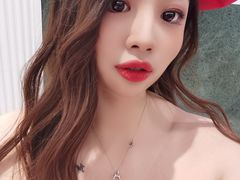 -海马体照相馆(环贸iapm大师爱情店)