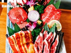 黑牛六拼-明洞阿姨·韩式酱蟹烤肉·创意料理(三元桥店)