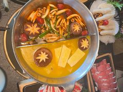 -湊湊火锅·茶憩(新中关购物中心店)