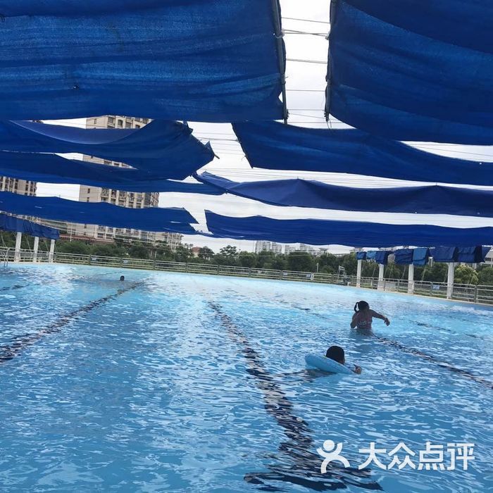 浅水湾水城游泳馆