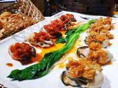 双味蒜香生蚝-东来菜馆•手抓海鲜家常菜•海鲜锅贴(鸽子窝店)