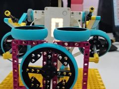 -童程童美·信息学竞赛·乐高机器人编程(长宁来福士校区)