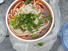 招牌红煨牛腩粉-鑫花溪牛肉米粉(文星广场店)