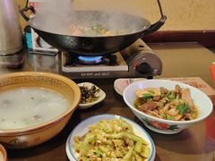 -富正毅三下锅·湘西韵味(天门山索道店)